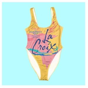 La Croix Pamplemousse One Piece